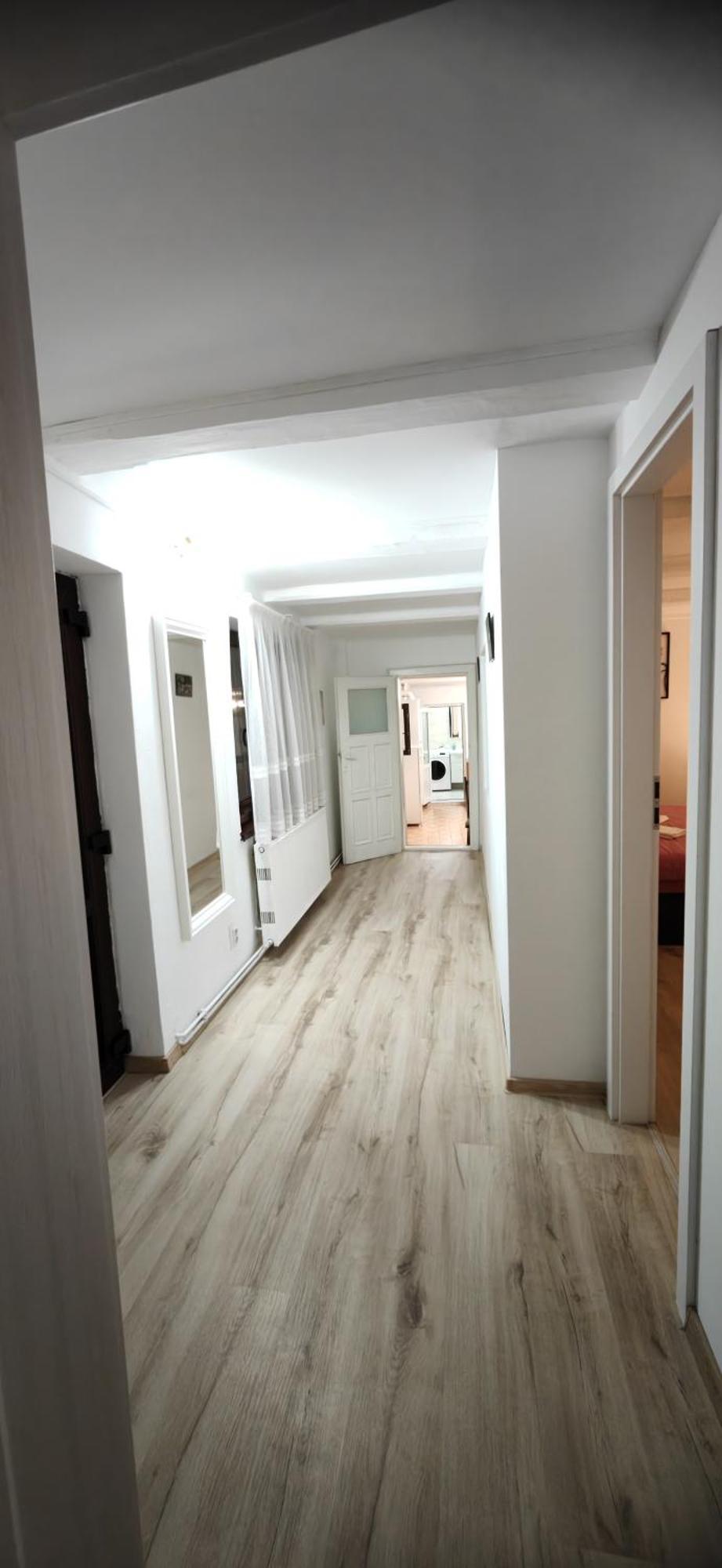 Rîşnov Casa Ramoヴィラ エクステリア 写真