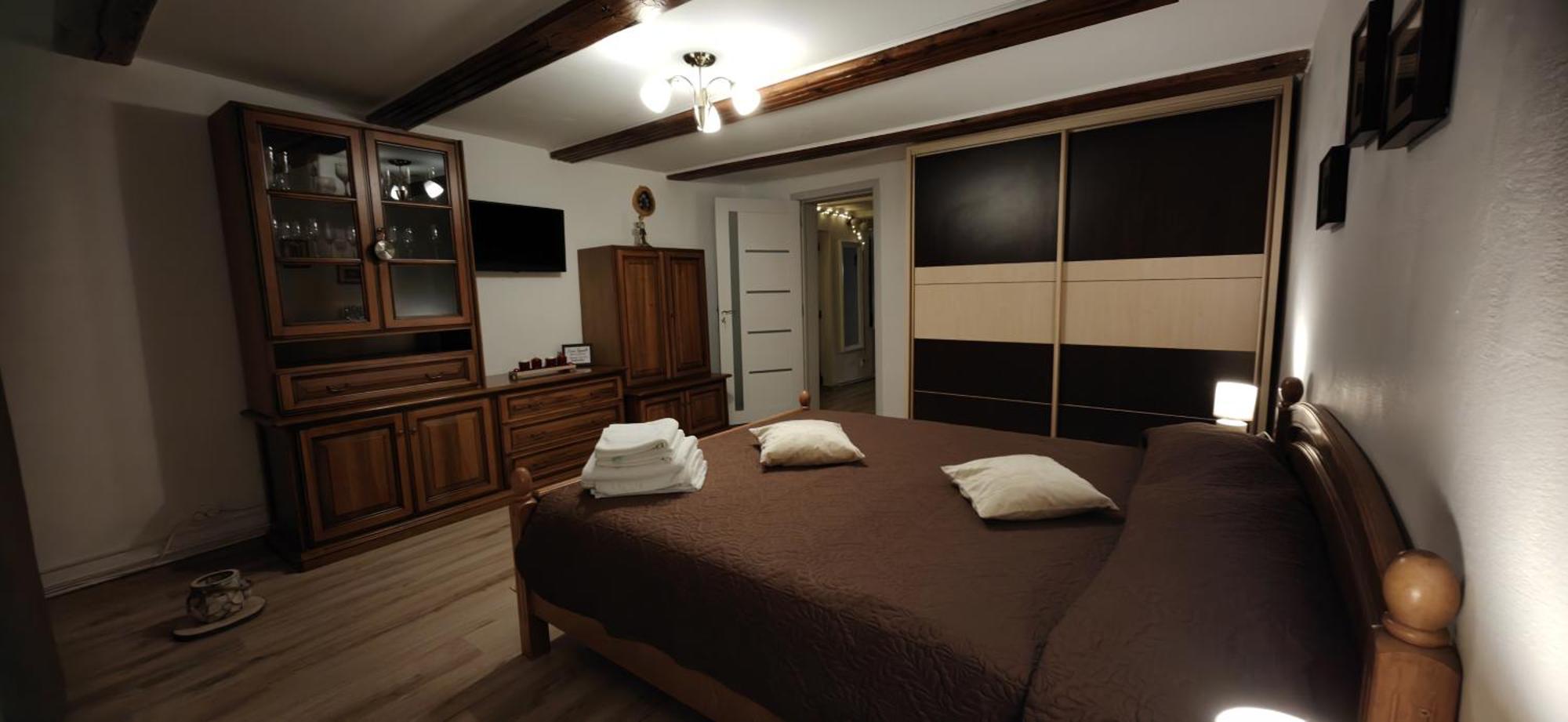 Rîşnov Casa Ramoヴィラ エクステリア 写真