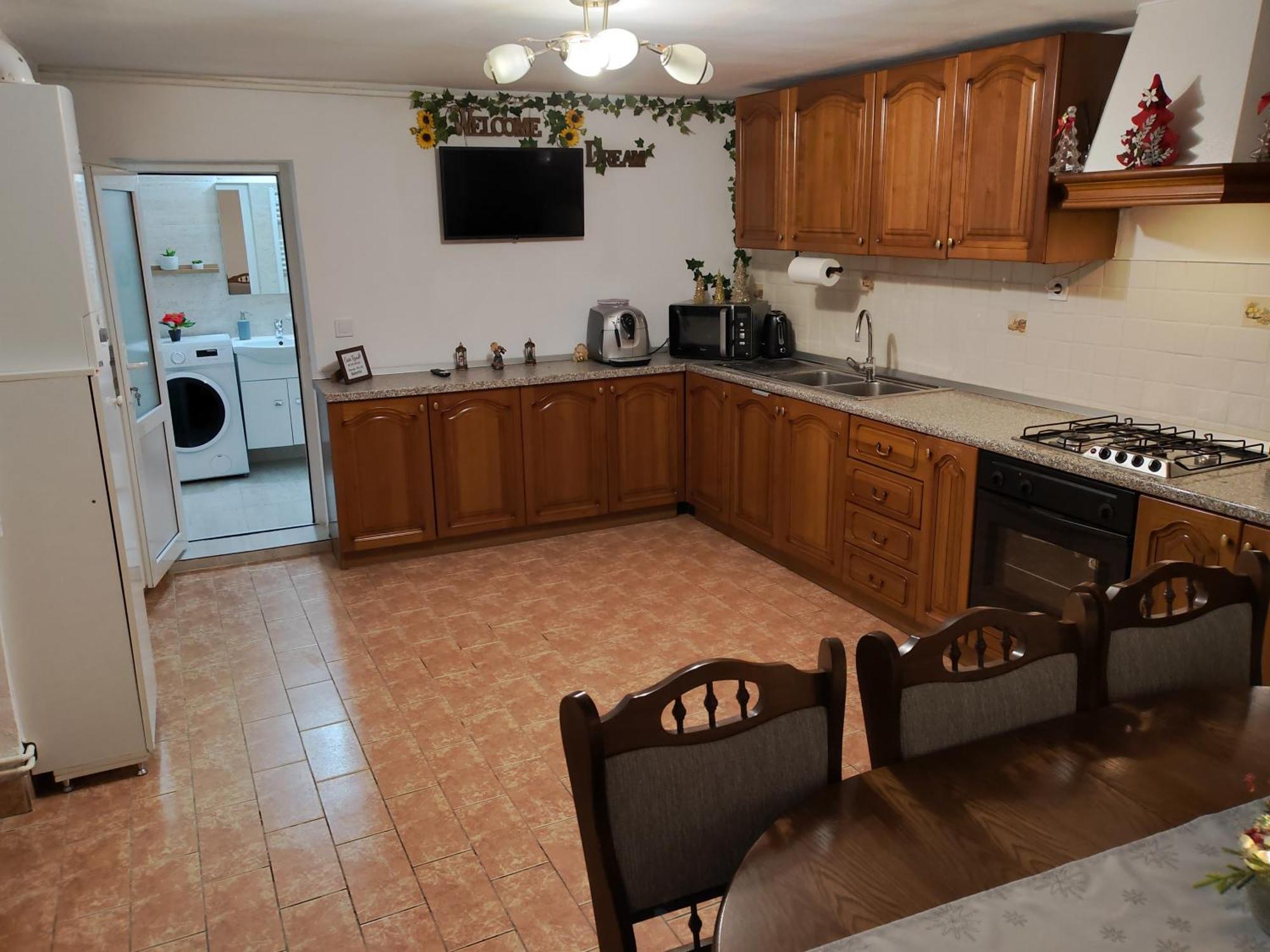 Rîşnov Casa Ramoヴィラ エクステリア 写真